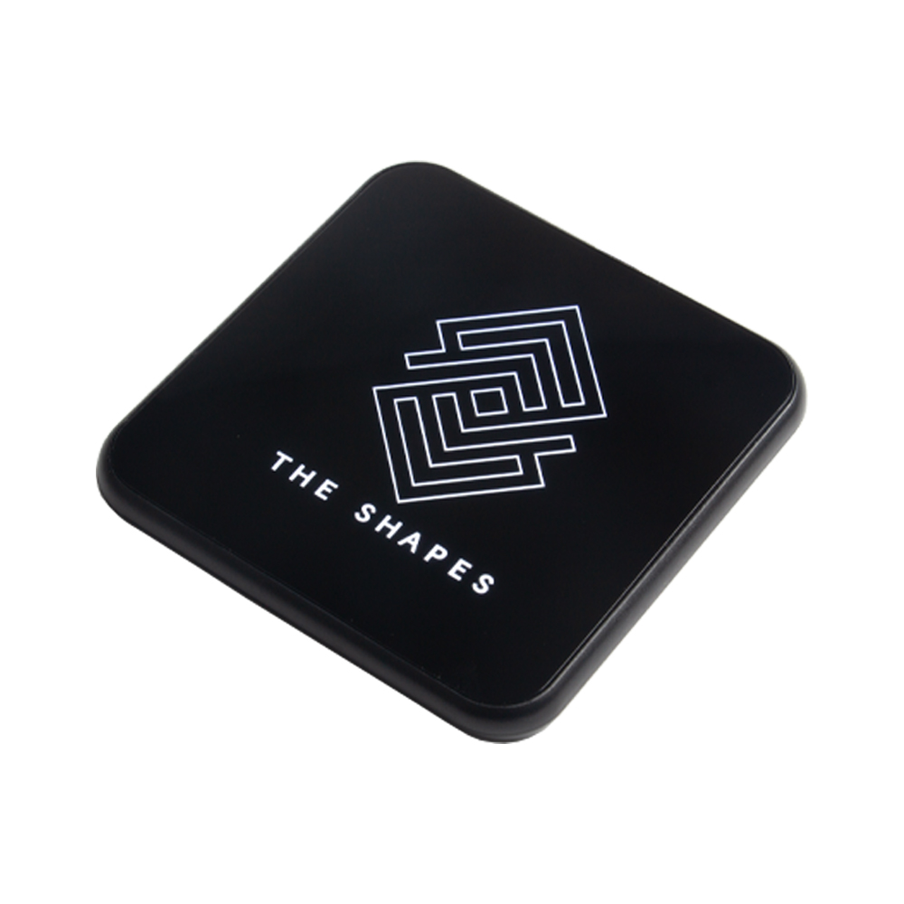 Airglow Mirror Surface 10W Fast Charging Wirelss Charger With LED Light Up Logo WLC61813