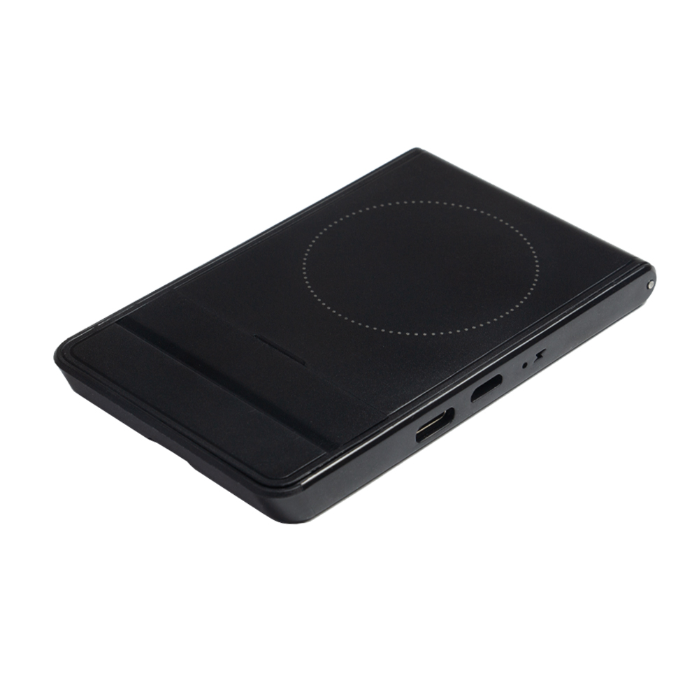 Black Aircard 10W Fast Charging Credit Card Size Wireless Charger WLC61818BK